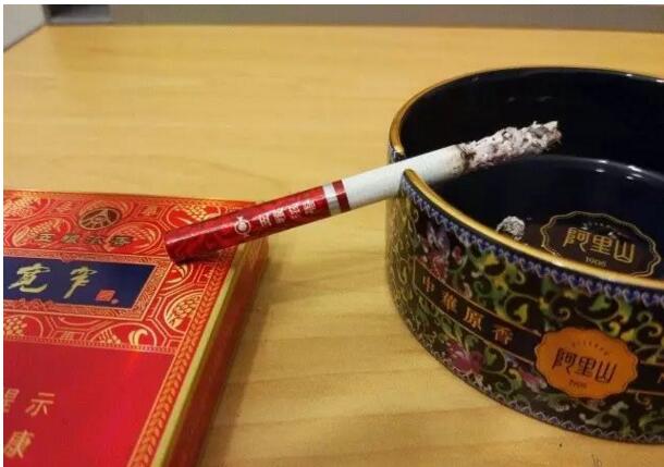 寬窄五糧濃香，香煙邂逅五糧液你值得擁有