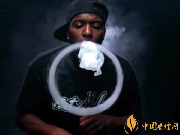 抽煙怎么吐煙圈，吐煙圈是種藝術(shù)