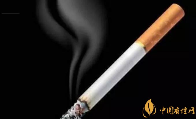 一天抽幾根煙合適，一天一包煙患癌幾率大