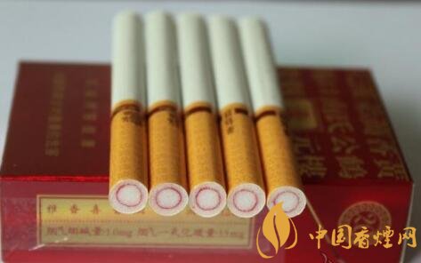 黃鶴樓硬雅香喜價格 首創(chuàng)彩芯可調節(jié)濾嘴技術