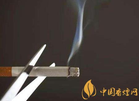 吸煙和戒煙之間如何權(quán)衡 吸煙應(yīng)該注意場合！